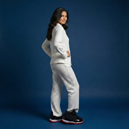 Chausson LE LOUVRE | La force tranquille d'une sculpture de velours au creux de tes pas