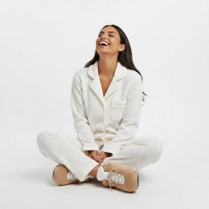 Chausson ÈZE | Le nid de douceur suspendu au-dessus de l'azur