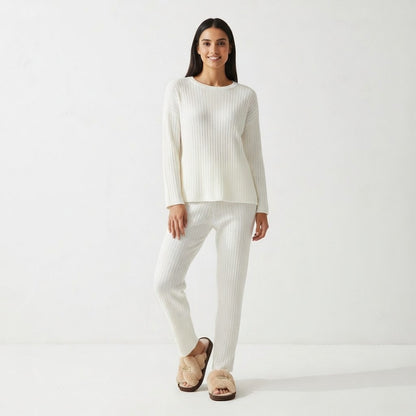 Chausson DEAUVILLE | Les planches de bois clair sous l'élégance des lignes sombres