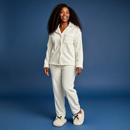 Chaussons Madeleine Dentelle | l’élégance romantique d’un balcon sur la Seine
