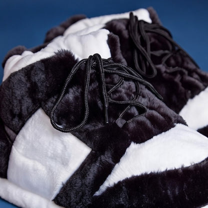 Chaussons Inès Damier | l’élégance architecturale de tes après-midis à Saint-Germain