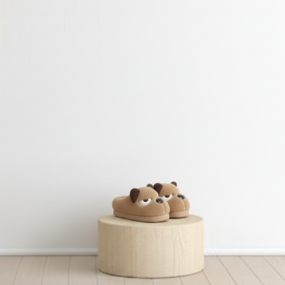 Pantoufle Badou Truffe | le chien moelleux des journées au ralenti