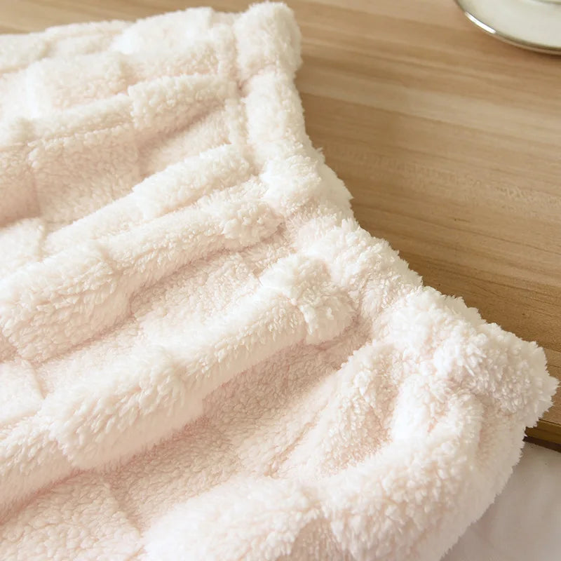 Thickened Flannel Sleepwear Long Sleeve Home Clothes Set for Couples Autumn Winter Warm Home Clothes Polyester Fiber