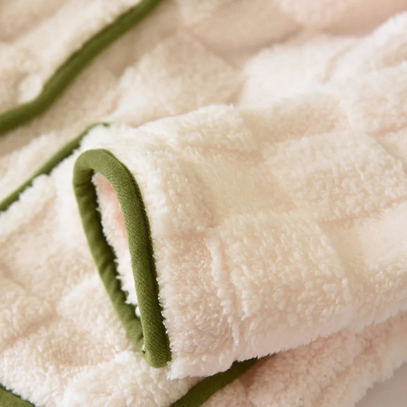 Thickened Flannel Sleepwear Long Sleeve Home Clothes Set for Couples Autumn Winter Warm Home Clothes Polyester Fiber