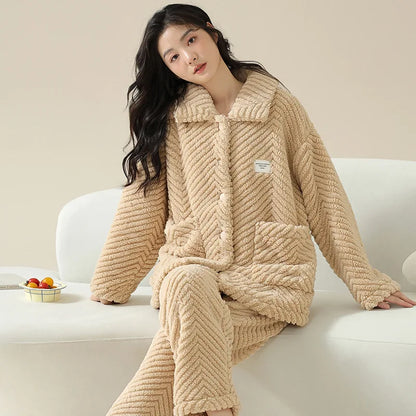 Warm Flannel Sleepwear Set for Women Long Sleeve Long Pants Casual Collar Can Be Worn outside Home Clothes Winter Collection