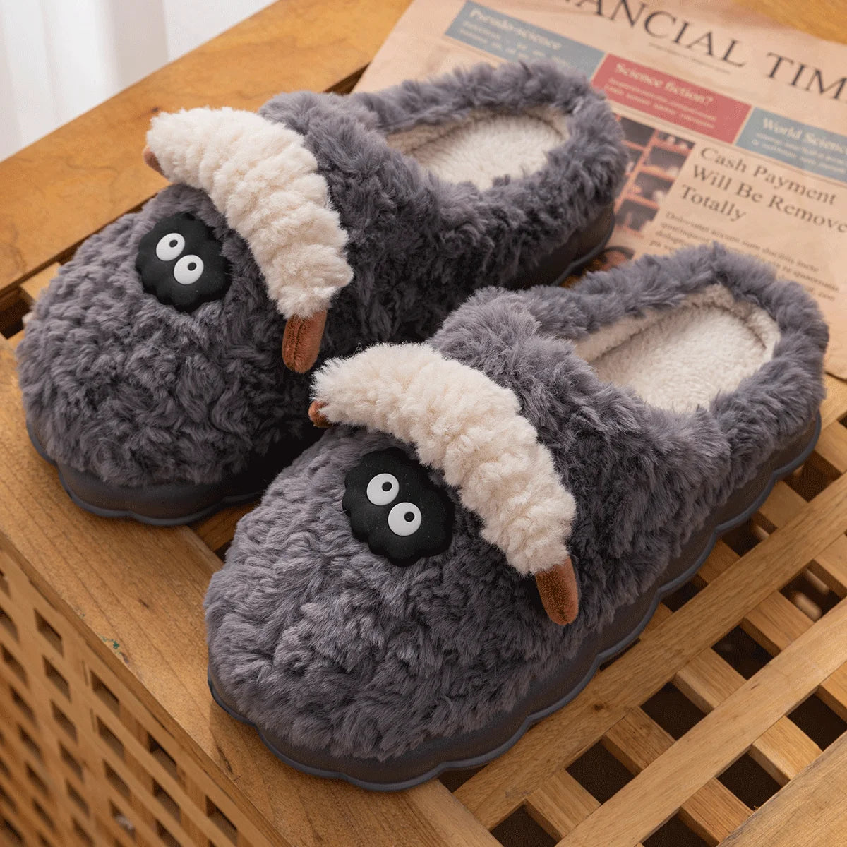 TZLDN Women's Winter Warm Cartoon Sheep Slippers Closed Toe Non Slip Furry House Shoes Women Indoor Bedroom Plush Slippers