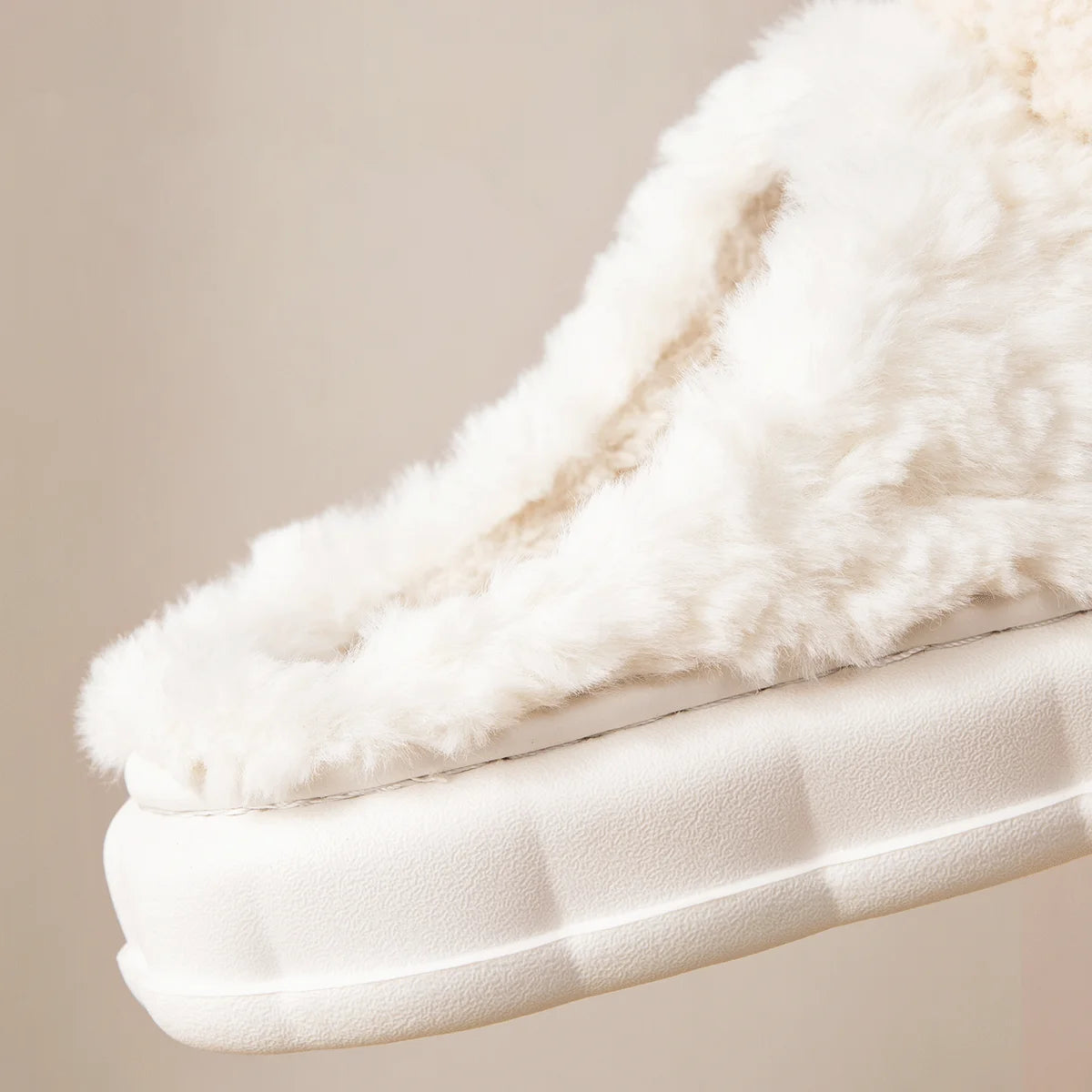 TZLDN Women's Winter Warm Cartoon Sheep Slippers Closed Toe Non Slip Furry House Shoes Women Indoor Bedroom Plush Slippers