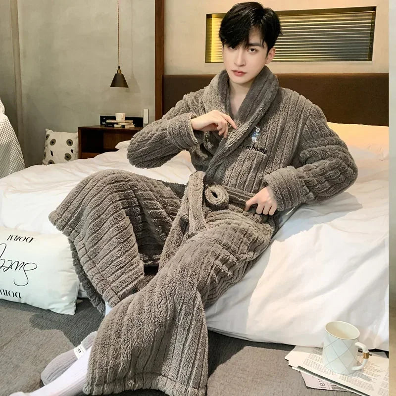 Turn-down V-neck Robes for Men 2025 New Winter Warm Flannel Robes Solid Soft Thick Fleece Sleepwear Male Casual Loose Home Wear