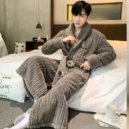 Turn-down V-neck Robes for Men 2025 New Winter Warm Flannel Robes Solid Soft Thick Fleece Sleepwear Male Casual Loose Home Wear