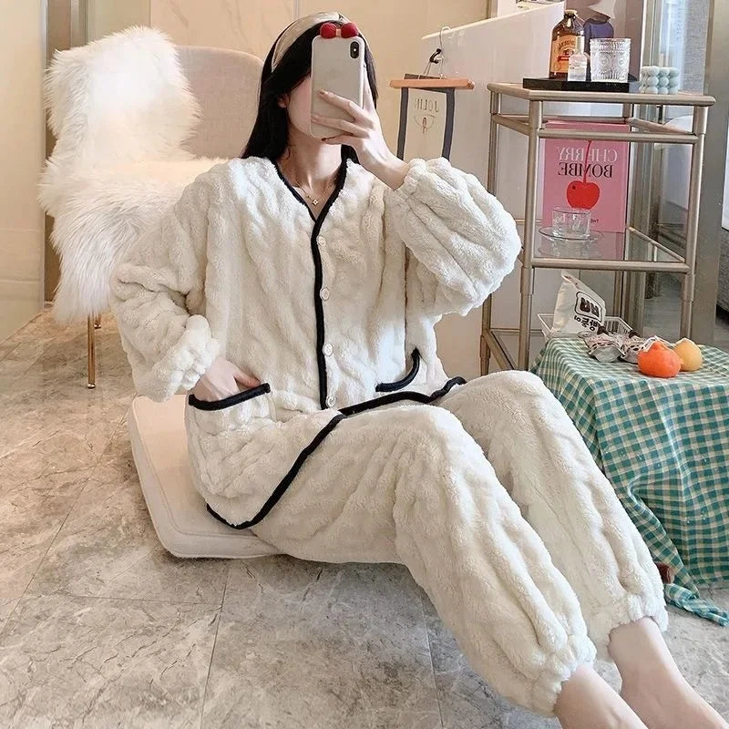 2024 New Women's Sleepwear Autumn/Winter Thickened Fleece-Lined Sweet Cute Coral Velvet Home Suit Cross-Border