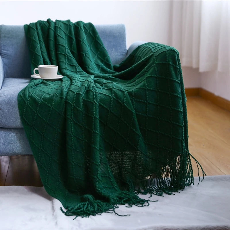 Plaid tricoté oversized à pompons — Chaleur boho & cocooning visuel