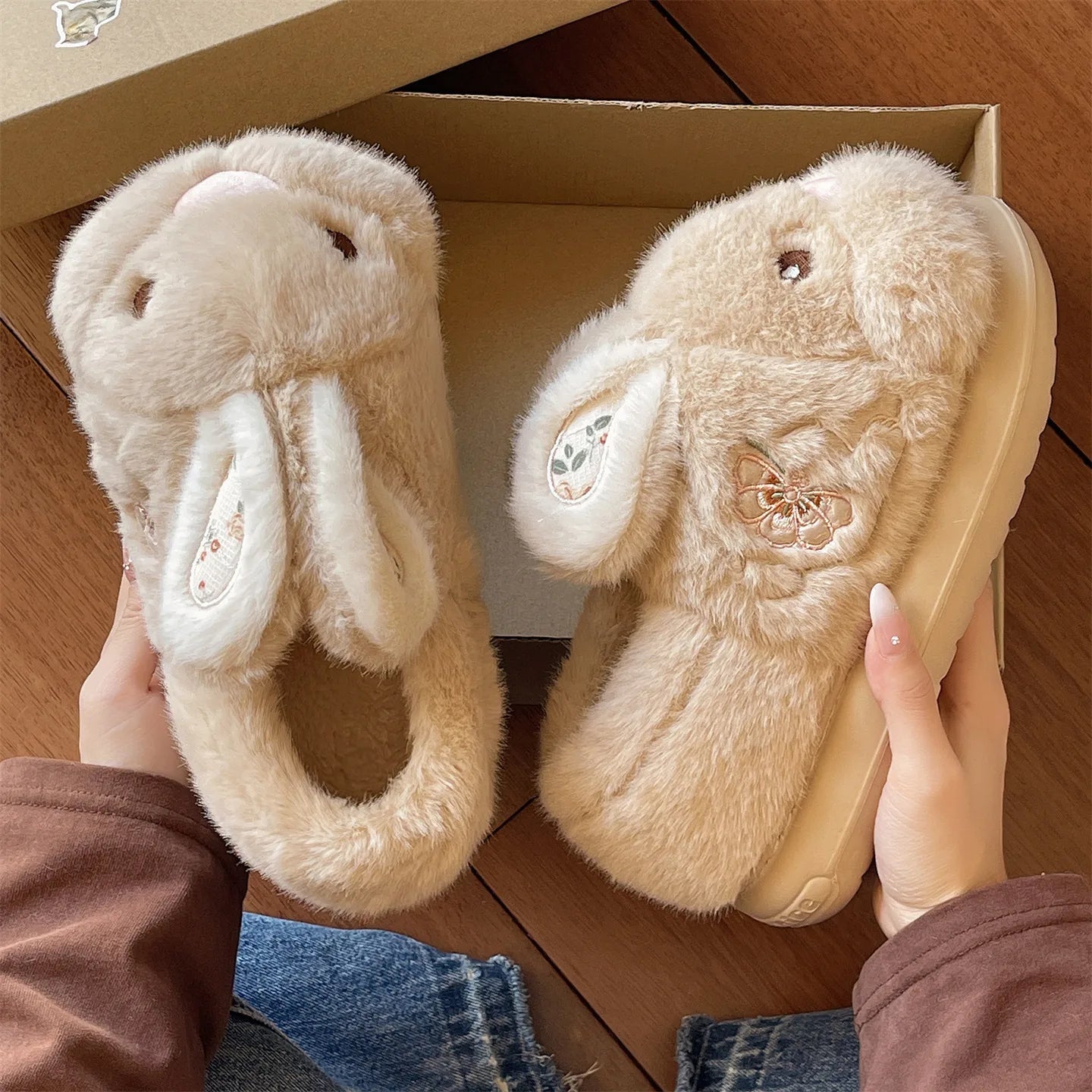 Cute Rabbit Embroidery Cotton Slippers Women's Winter New Style Indoor Home Anti-slip Warm Plush Wrapped Heel Cotton Shoes Ou...