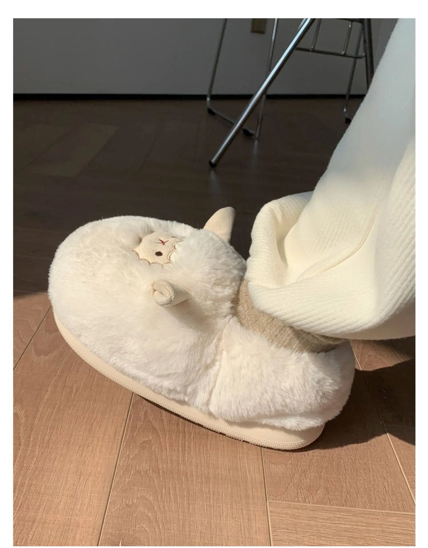 Gacimy Winter Plush Slippers For Women Cute Milk Cow Fluffy Cotton Shoes Girls Fashion Cartoon Indoor Warm Comfortable Slippers