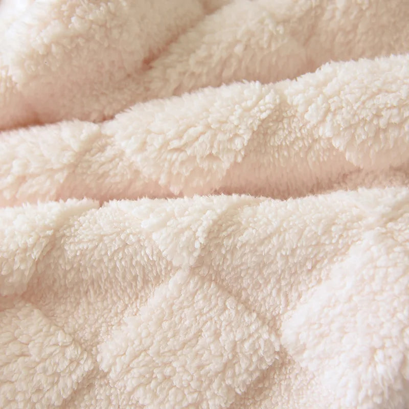 Thickened Flannel Sleepwear Long Sleeve Home Clothes Set for Couples Autumn Winter Warm Home Clothes Polyester Fiber