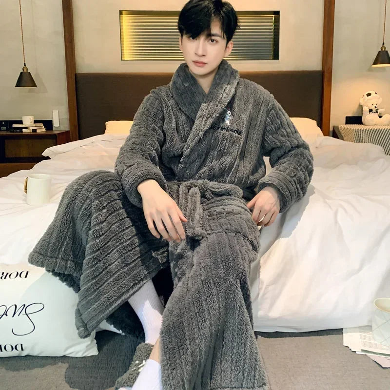 Turn-down V-neck Robes for Men 2025 New Winter Warm Flannel Robes Solid Soft Thick Fleece Sleepwear Male Casual Loose Home Wear
