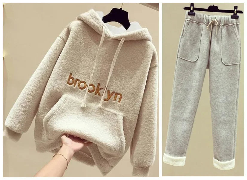 Thickened Lamb Velvet Set Women's Autumn Winter New Embroidery Sweatshirt Women's + Wool Wide Leg Pants Women Two Piece Set