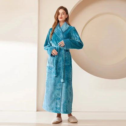 Couple's Oversize Plush Robe Coral Fleece Sleepwear Autumn Winter Home Comfortable Bathrobe for Men And Women