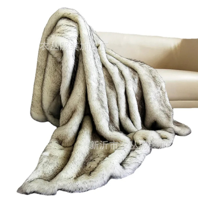Plaid renard Nuitara — enveloppant une personne, chaleur et douceur premium