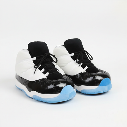 Chausson CANNES | La pureté d'une silhouette de nacre sous le soleil de la Riviera